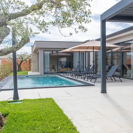 Casa Simeoni فيلة Tar-Vabriga