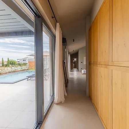 Casa Simeoni فيلة Tar-Vabriga